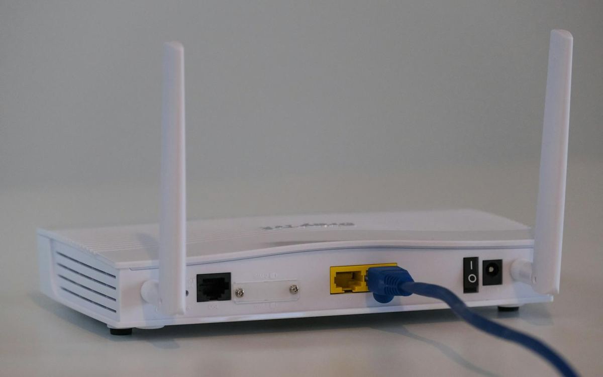 Wireless Networking (Wi-Fi Solutions)